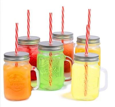 Mason jar lasit kahvoilla